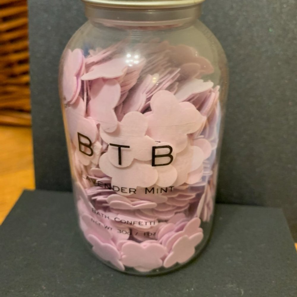 BTB Lavender Mint Bath Confettti